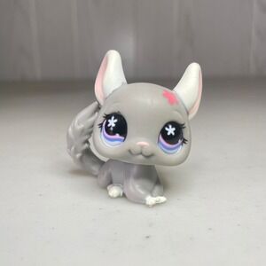 Littlest Pet Shop LPS Gray Chinchilla Blue Star Eyes Hasbro 495 2007